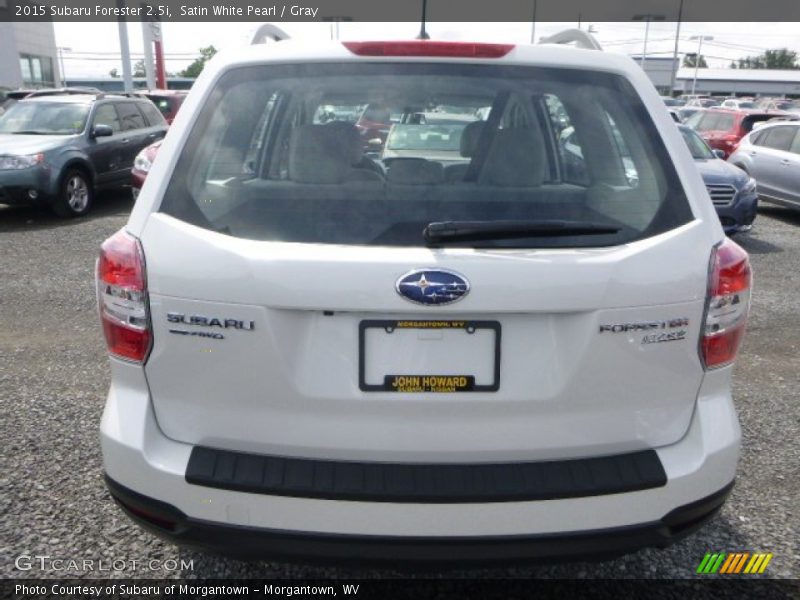 Satin White Pearl / Gray 2015 Subaru Forester 2.5i
