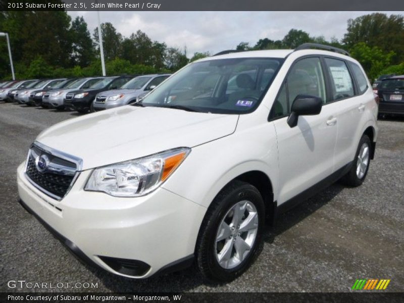 Satin White Pearl / Gray 2015 Subaru Forester 2.5i