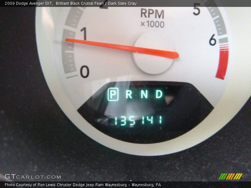 Brilliant Black Crystal Pearl / Dark Slate Gray 2009 Dodge Avenger SXT