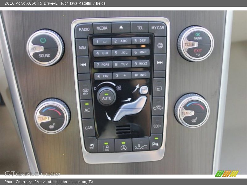 Controls of 2016 XC60 T5 Drive-E