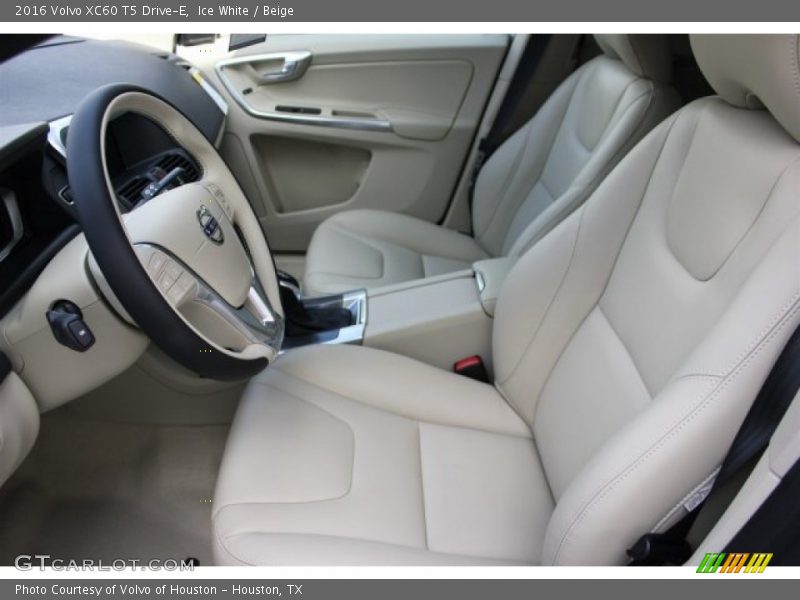 Ice White / Beige 2016 Volvo XC60 T5 Drive-E