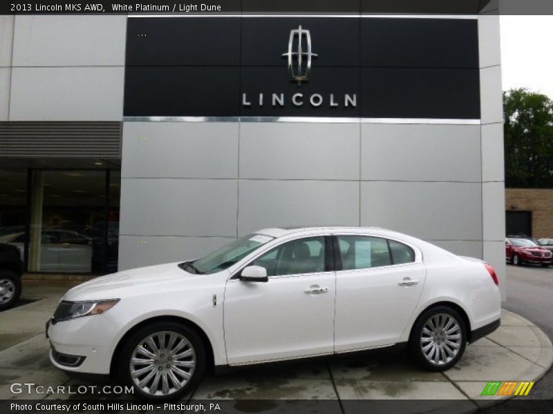 White Platinum / Light Dune 2013 Lincoln MKS AWD