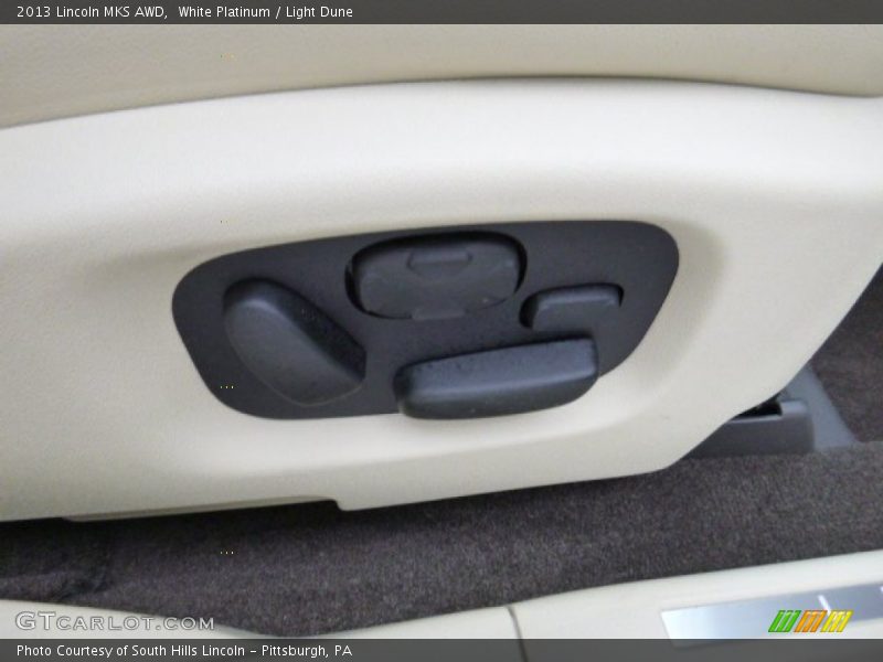 White Platinum / Light Dune 2013 Lincoln MKS AWD