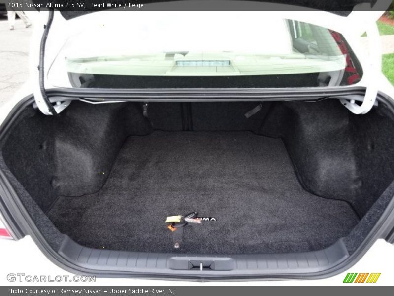 Pearl White / Beige 2015 Nissan Altima 2.5 SV