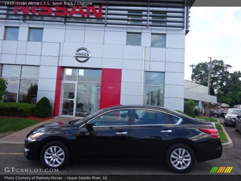 Super Black / Charcoal 2013 Nissan Altima 2.5 S