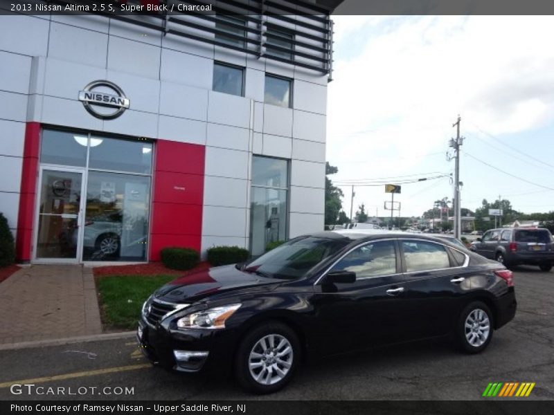 Super Black / Charcoal 2013 Nissan Altima 2.5 S