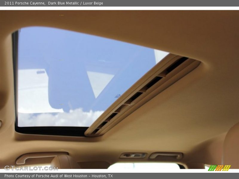 Dark Blue Metallic / Luxor Beige 2011 Porsche Cayenne