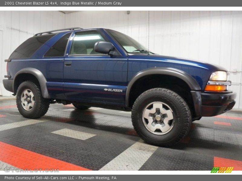 Indigo Blue Metallic / Medium Gray 2001 Chevrolet Blazer LS 4x4