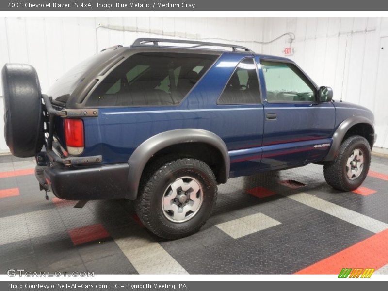 Indigo Blue Metallic / Medium Gray 2001 Chevrolet Blazer LS 4x4