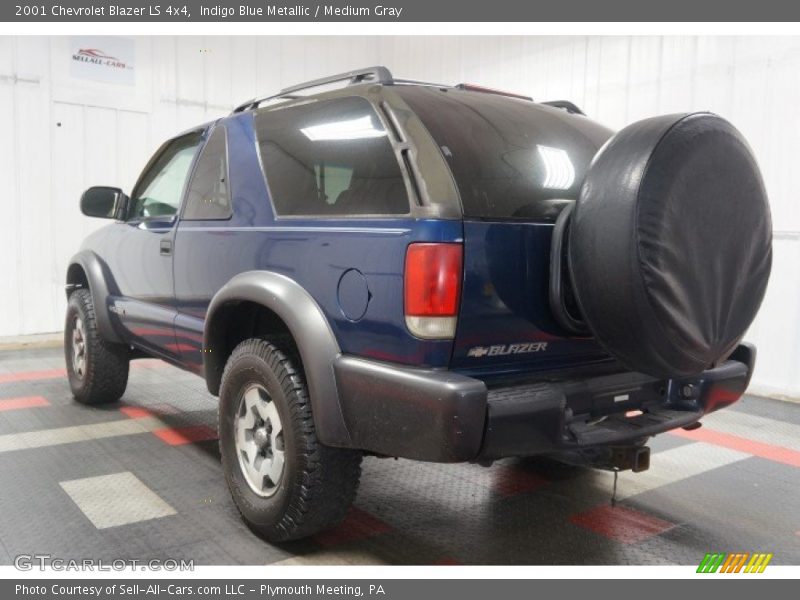 Indigo Blue Metallic / Medium Gray 2001 Chevrolet Blazer LS 4x4