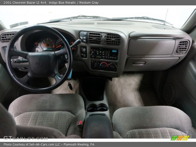 Indigo Blue Metallic / Medium Gray 2001 Chevrolet Blazer LS 4x4