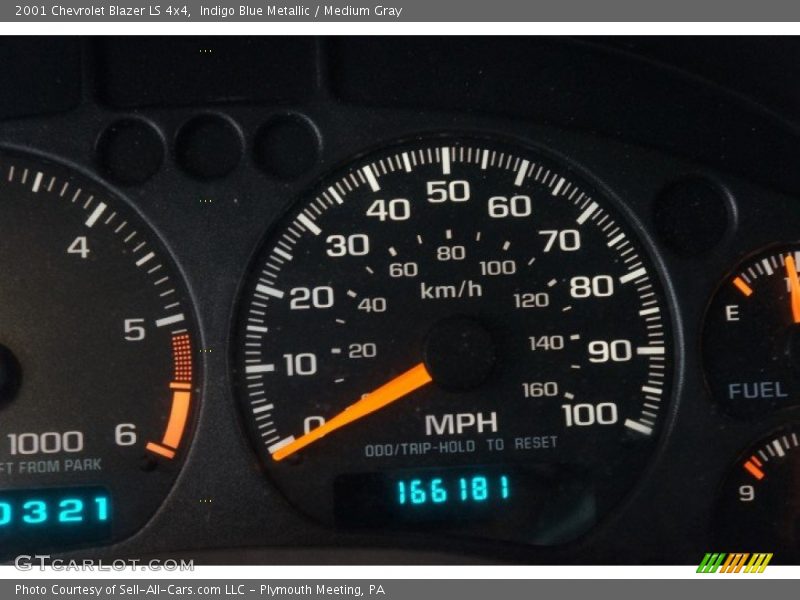 Indigo Blue Metallic / Medium Gray 2001 Chevrolet Blazer LS 4x4