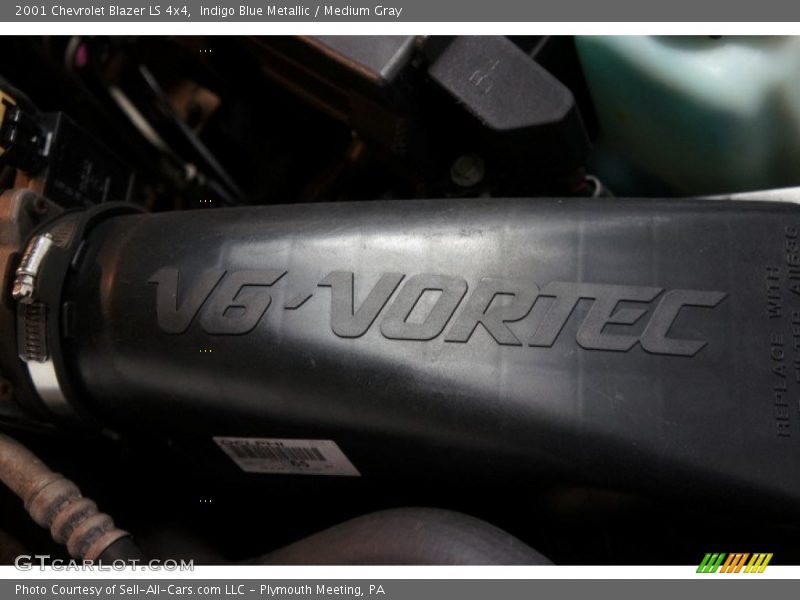 Indigo Blue Metallic / Medium Gray 2001 Chevrolet Blazer LS 4x4
