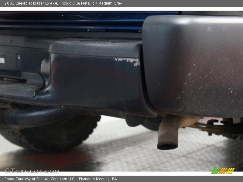 Indigo Blue Metallic / Medium Gray 2001 Chevrolet Blazer LS 4x4