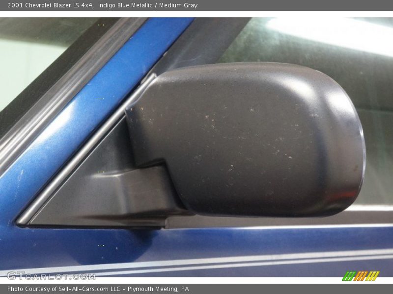 Indigo Blue Metallic / Medium Gray 2001 Chevrolet Blazer LS 4x4