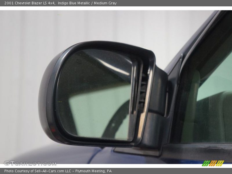 Indigo Blue Metallic / Medium Gray 2001 Chevrolet Blazer LS 4x4