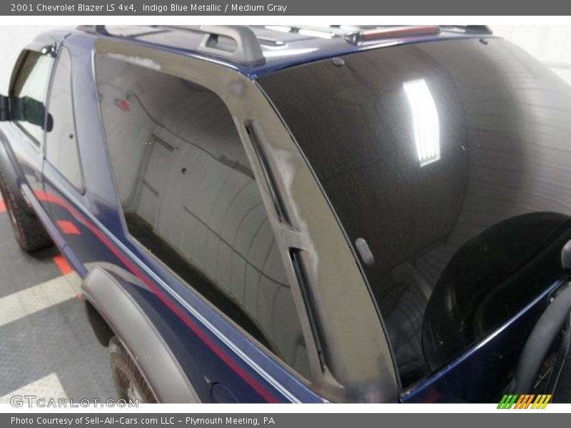 Indigo Blue Metallic / Medium Gray 2001 Chevrolet Blazer LS 4x4