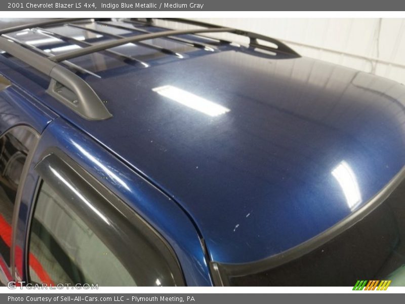 Indigo Blue Metallic / Medium Gray 2001 Chevrolet Blazer LS 4x4