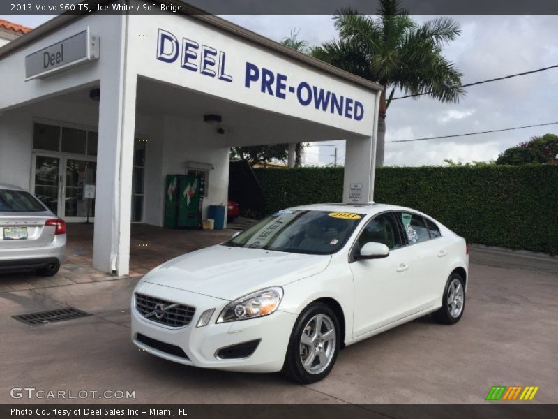 Ice White / Soft Beige 2013 Volvo S60 T5