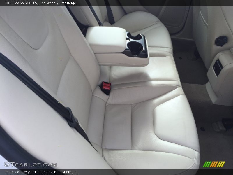 Ice White / Soft Beige 2013 Volvo S60 T5