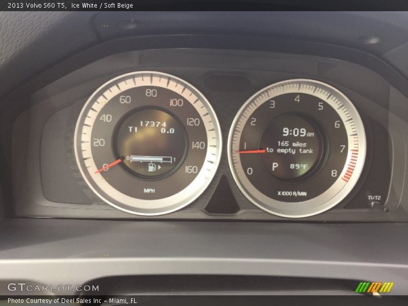 Ice White / Soft Beige 2013 Volvo S60 T5