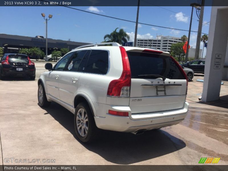 Ice White / Beige 2013 Volvo XC90 3.2