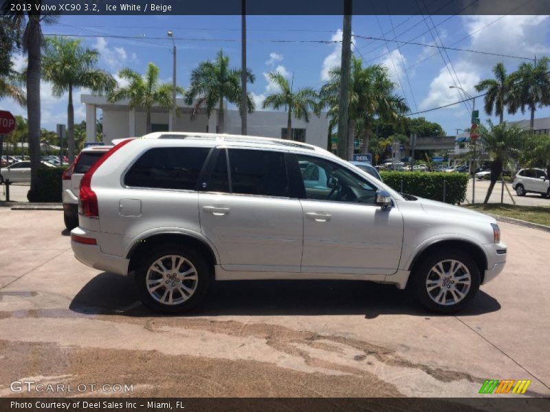 Ice White / Beige 2013 Volvo XC90 3.2