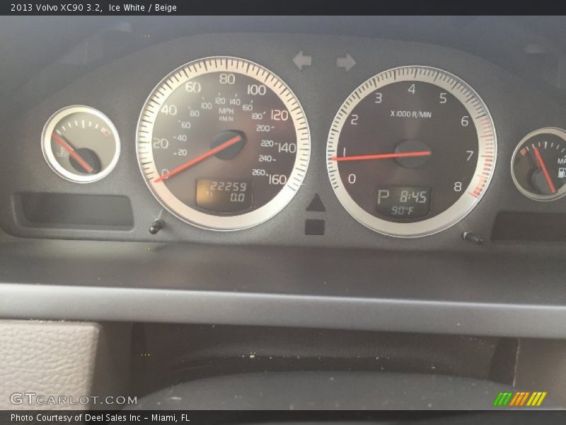 Ice White / Beige 2013 Volvo XC90 3.2