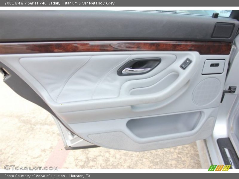 Titanium Silver Metallic / Grey 2001 BMW 7 Series 740i Sedan