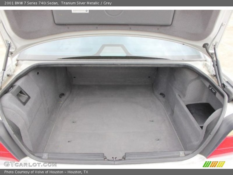 Titanium Silver Metallic / Grey 2001 BMW 7 Series 740i Sedan