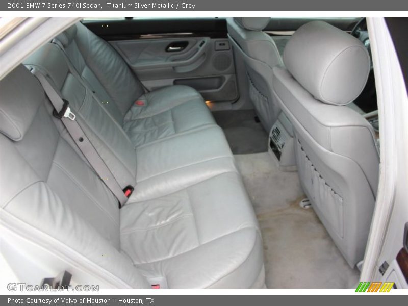 Titanium Silver Metallic / Grey 2001 BMW 7 Series 740i Sedan