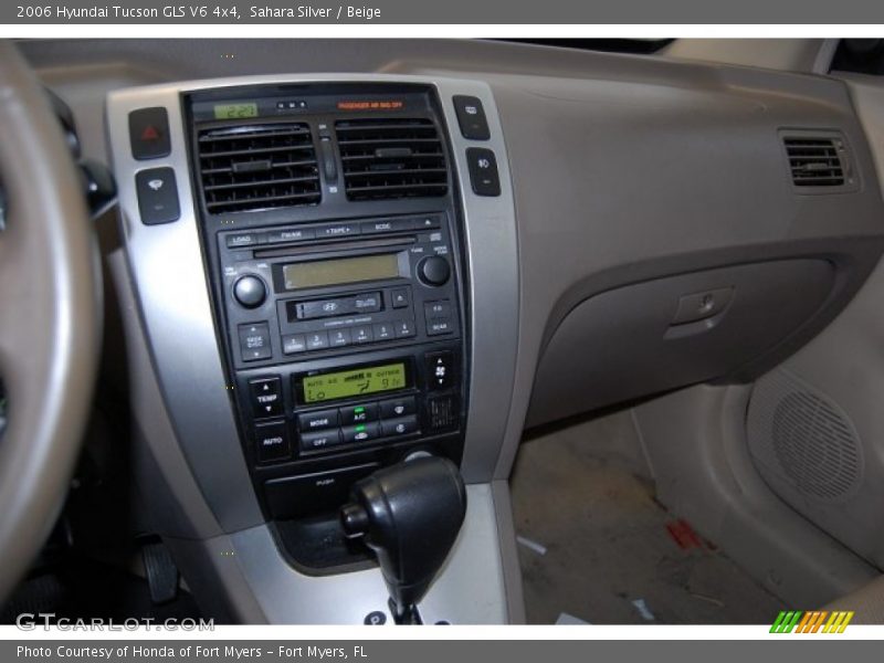 Sahara Silver / Beige 2006 Hyundai Tucson GLS V6 4x4