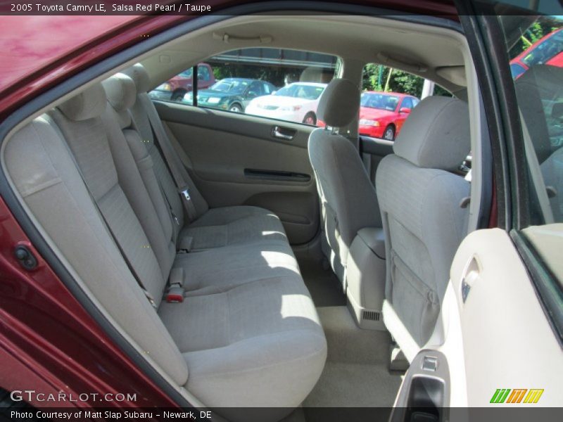 Salsa Red Pearl / Taupe 2005 Toyota Camry LE