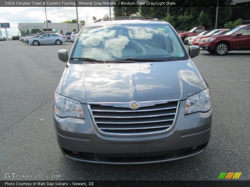 Mineral Gray Metallic / Medium Slate Gray/Light Shale 2009 Chrysler Town & Country Touring