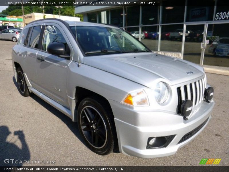 Front 3/4 View of 2009 Compass Sport 4x4