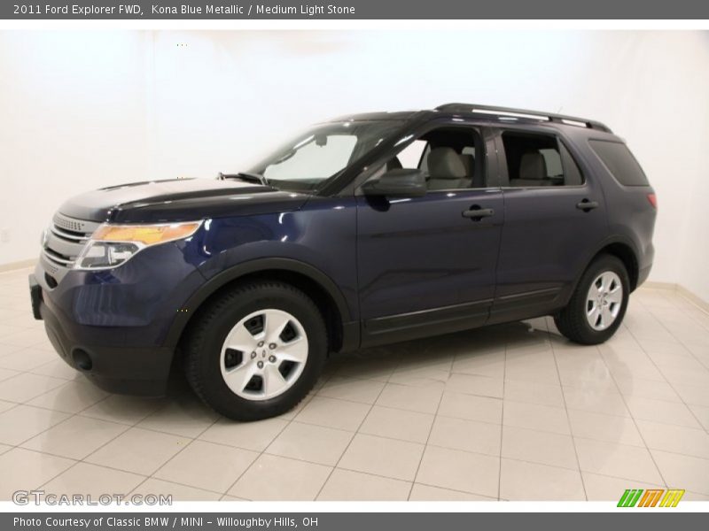 Front 3/4 View of 2011 Explorer FWD