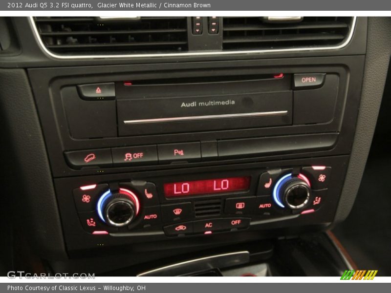 Glacier White Metallic / Cinnamon Brown 2012 Audi Q5 3.2 FSI quattro
