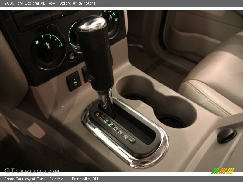 Oxford White / Stone 2006 Ford Explorer XLT 4x4