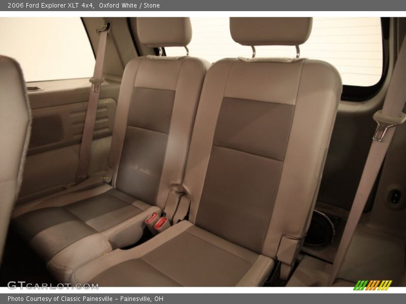 Oxford White / Stone 2006 Ford Explorer XLT 4x4
