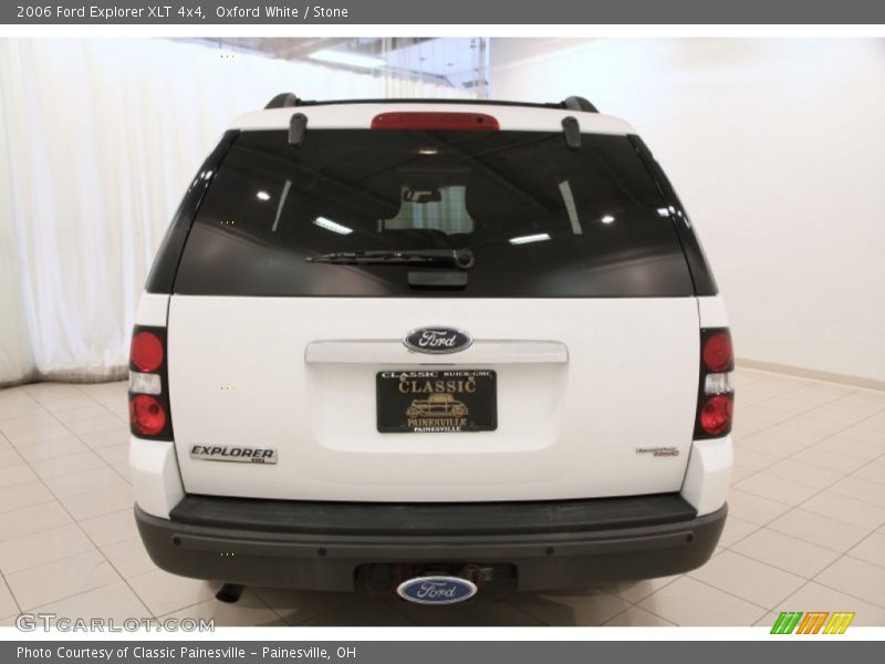 Oxford White / Stone 2006 Ford Explorer XLT 4x4