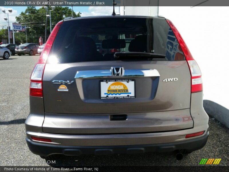 Urban Titanium Metallic / Black 2010 Honda CR-V EX AWD