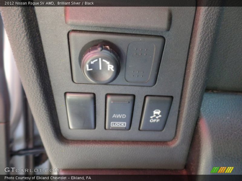 Brilliant Silver / Black 2012 Nissan Rogue SV AWD