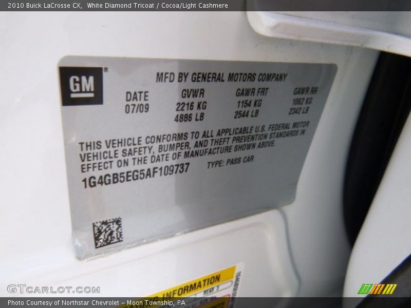White Diamond Tricoat / Cocoa/Light Cashmere 2010 Buick LaCrosse CX