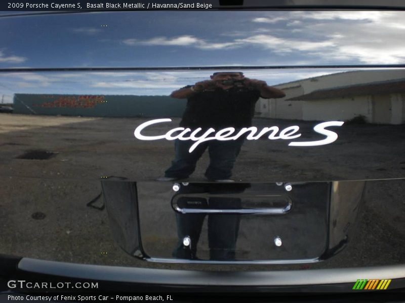 Basalt Black Metallic / Havanna/Sand Beige 2009 Porsche Cayenne S