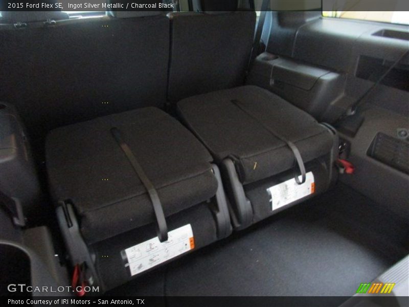 Ingot Silver Metallic / Charcoal Black 2015 Ford Flex SE
