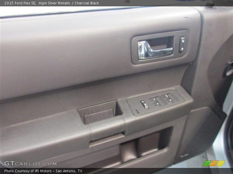 Ingot Silver Metallic / Charcoal Black 2015 Ford Flex SE