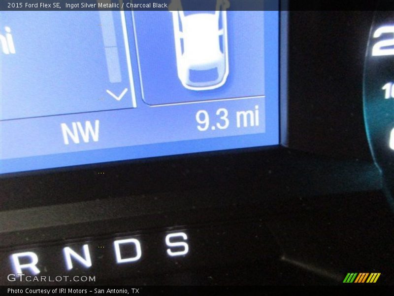 Ingot Silver Metallic / Charcoal Black 2015 Ford Flex SE