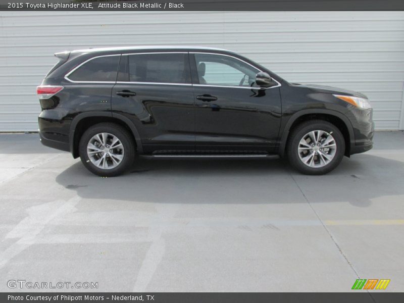 Attitude Black Metallic / Black 2015 Toyota Highlander XLE