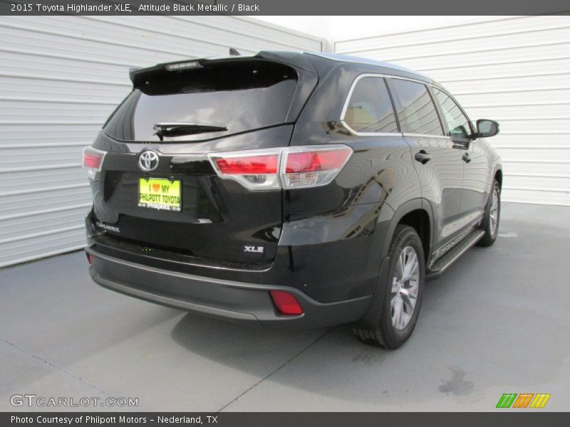 Attitude Black Metallic / Black 2015 Toyota Highlander XLE