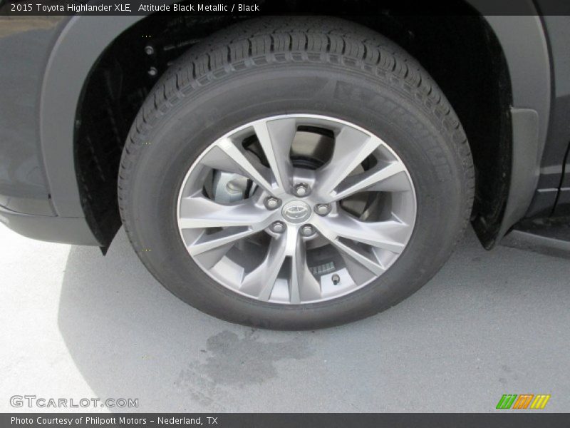 Attitude Black Metallic / Black 2015 Toyota Highlander XLE